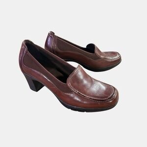 Clarks Bendables Brown Leather Loafer Heels Women's Size 8 Comfort Slip-On Shoes